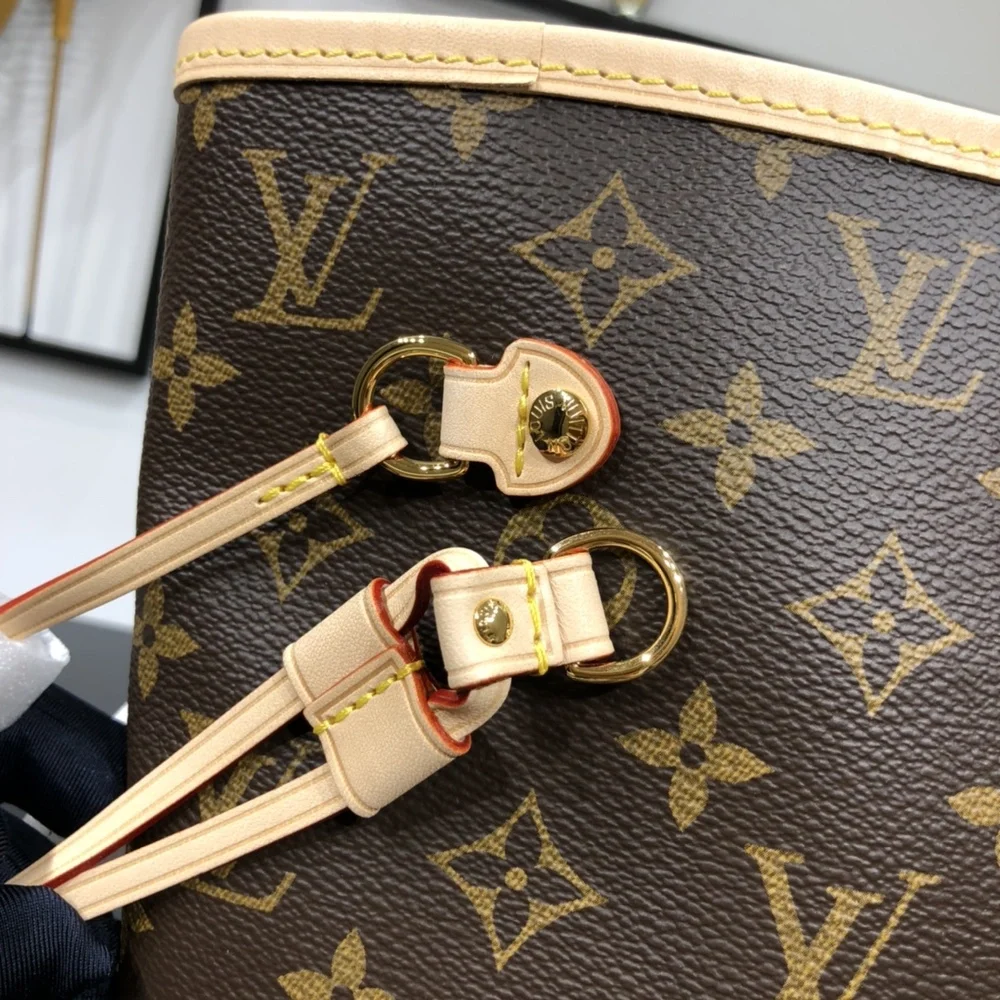 Louis Vuitton Neverfull MM